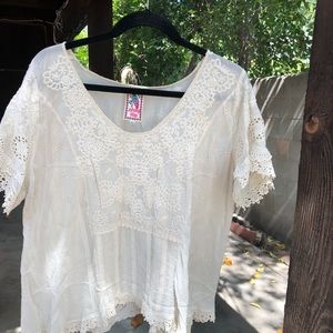 Johnny Was short sleeve beige/cream top,